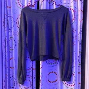Gray long sleeve crop top